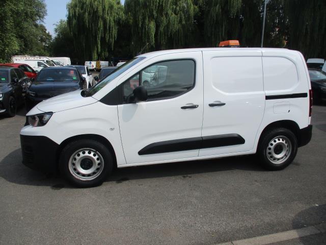 2019 Peugeot Partner 1000 1.5 Bluehdi 100 Grip Van (NY19URF) Image 8