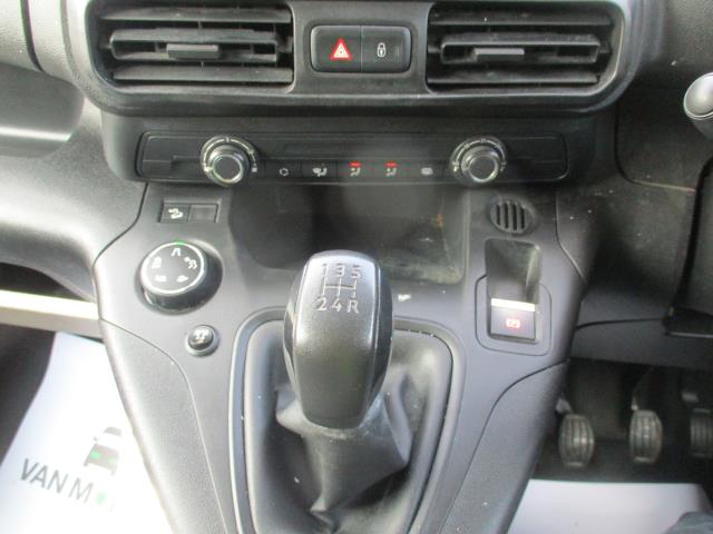 2019 Peugeot Partner 1000 1.5 Bluehdi 100 Grip Van (NY19URF) Image 23