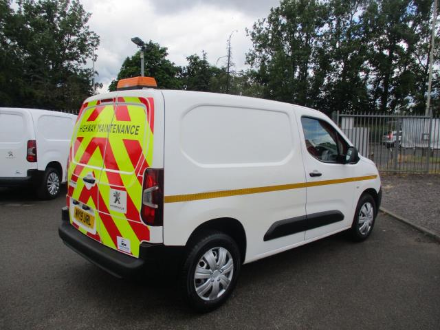 2019 Peugeot Partner 1000 1.5 Bluehdi 100 Grip Van (NY19URL) Image 4