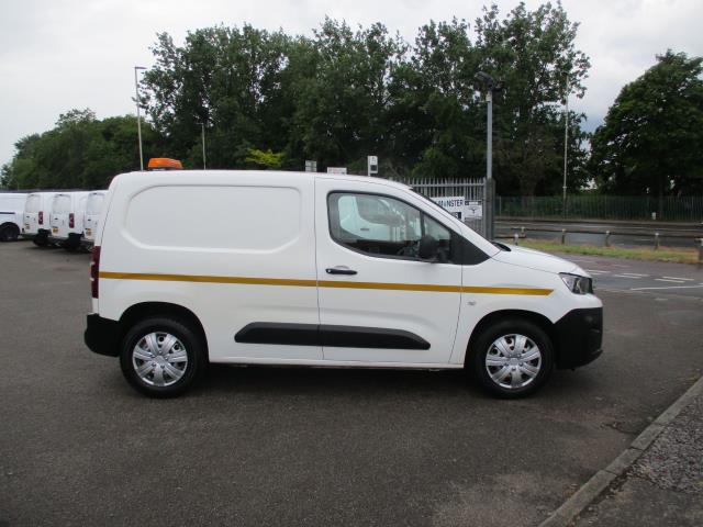 2019 Peugeot Partner 1000 1.5 Bluehdi 100 Grip Van (NY19URL) Image 3