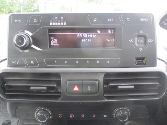 2019 Peugeot Partner 1000 1.5 Bluehdi 100 Grip Van (NY19URL) Image 19