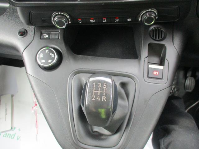 2019 Peugeot Partner 1000 1.5 Bluehdi 100 Grip Van (NY19URL) Image 21