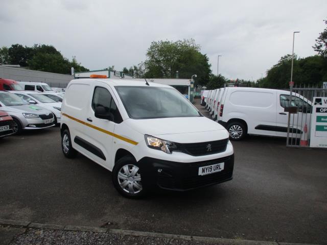2019 Peugeot Partner 1000 1.5 Bluehdi 100 Grip Van (NY19URL) Image 2