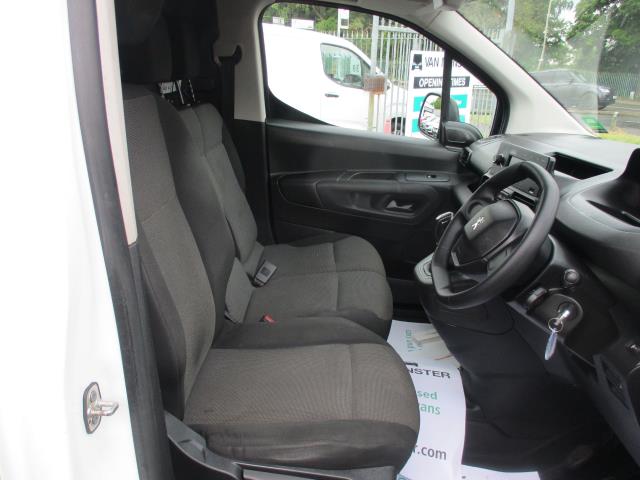 2019 Peugeot Partner 1000 1.5 Bluehdi 100 Grip Van (NY19URL) Image 12