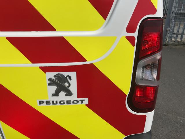 2019 Peugeot Partner L1 1000 1.5BLUE HDI 100PS GRIP EURO 6 (NY19URM) Image 31