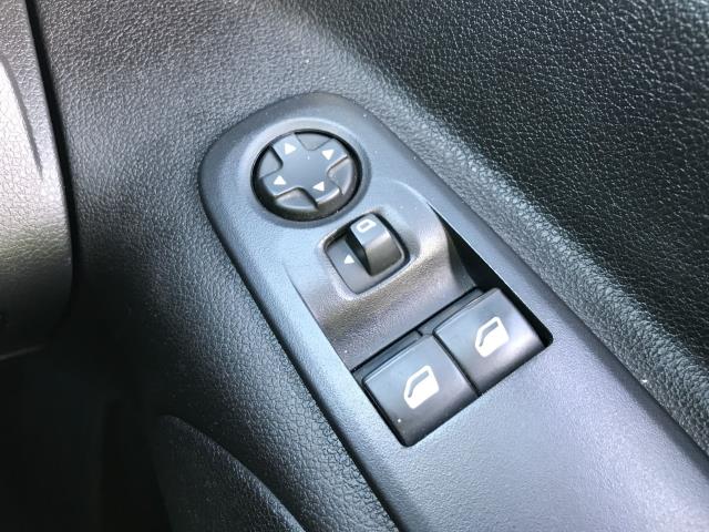 2019 Peugeot Partner L1 1000 1.5BLUE HDI 100PS EURO 6 (NY19URN) Image 14