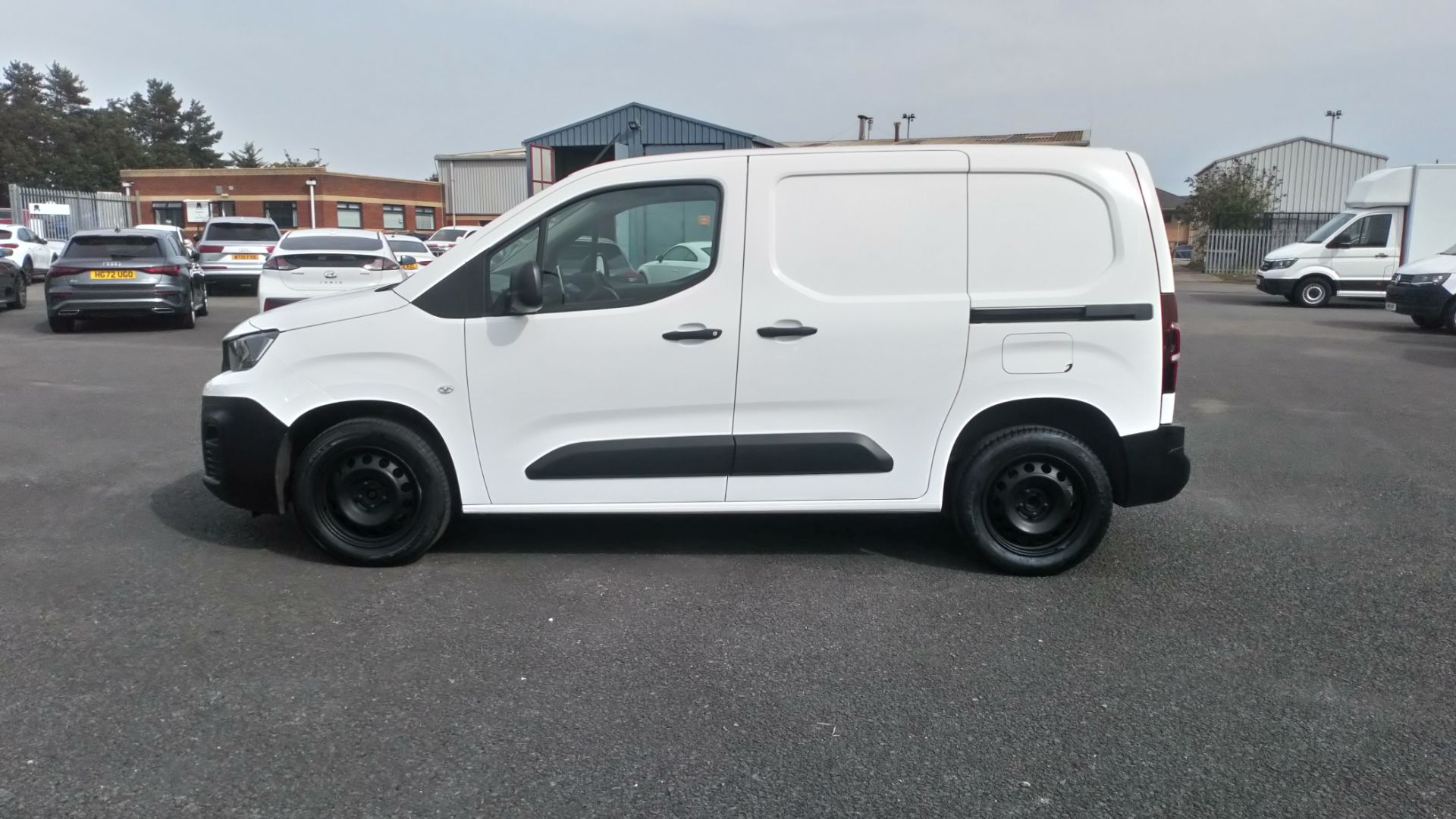 2019 Peugeot Partner 1000 1.5 Bluehdi 100 Professional Van (NY19VWM) Image 4