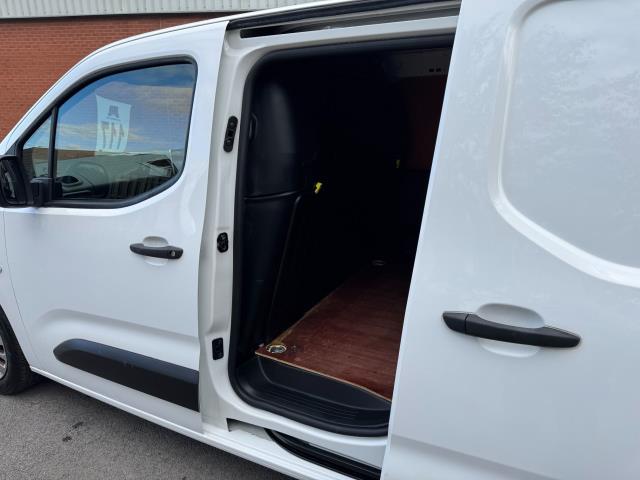 2019 Peugeot Partner 1000 1.5 Bluehdi 100 Professional Van (NY19VXW) Image 39
