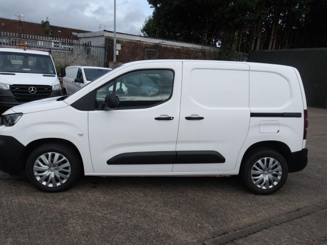 2019 Peugeot Partner 1000 1.5 Bluehdi 100 Professional Van (NY19WLH) Image 5