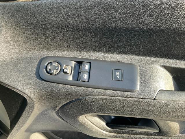 2019 Peugeot Partner 1000 1.5 Bluehdi 100 Professional Van (NY19WSO) Image 30