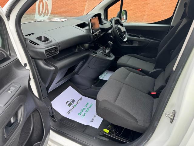 2019 Peugeot Partner 950 1.5 Bluehdi 100 Professional Van (NY19WSX) Image 22