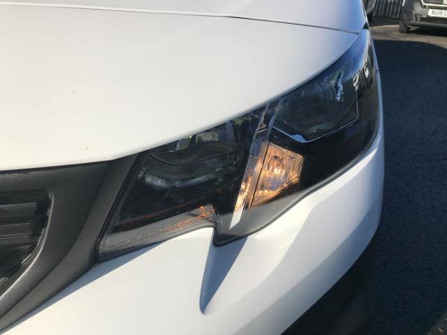 2019 Peugeot Partner 1000 1.5BLUE HDI 100PS PROFESSIONAL EURO 6 (NY19WTO) Image 27