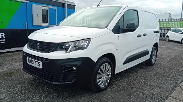 2019 Peugeot Partner 1000 1.5 Bluehdi 100 Professional Van (NY19YTS) Image 4