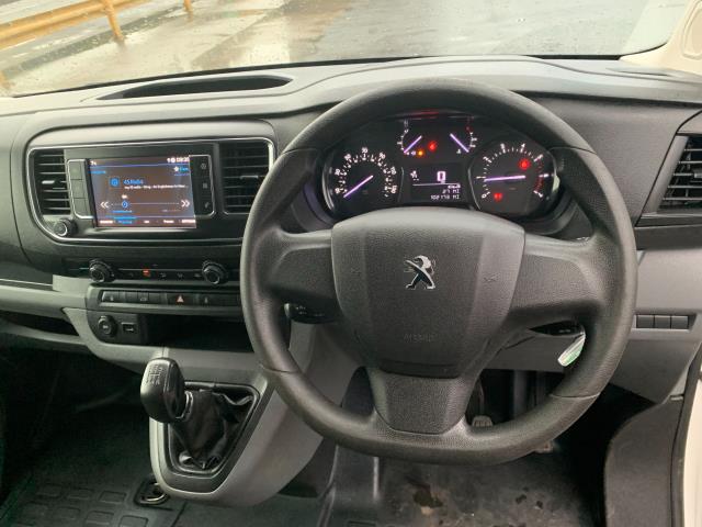 2019 Peugeot Expert 1000 1.6 Bluehdi 95 Professional Van (NY19YUB) Image 16