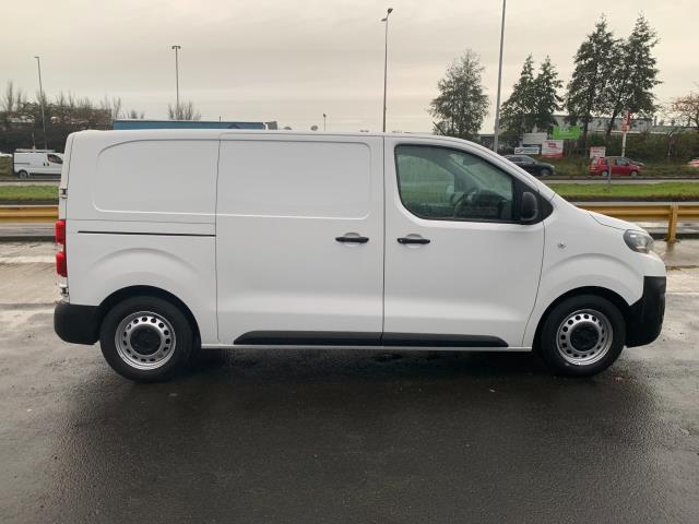 2019 Peugeot Expert 1000 1.6 Bluehdi 95 Professional Van (NY19YUB) Image 14