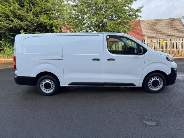 2021 Peugeot Expert 1200 1.5 Bluehdi 100  L2 Professional Van (NY21DHK) Image 10
