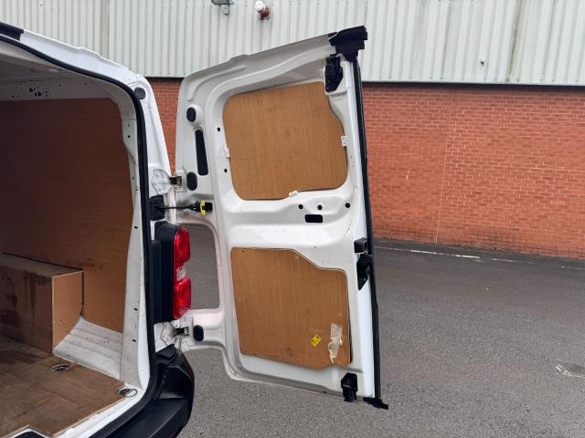 2021 Peugeot Expert 1200 1.5 Bluehdi 100  L2 Professional Van (NY21DHK) Image 58