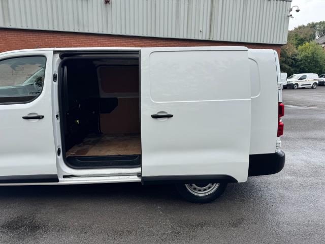 2021 Peugeot Expert 1200 1.5 Bluehdi 100  L2 Professional Van (NY21DHK) Image 46