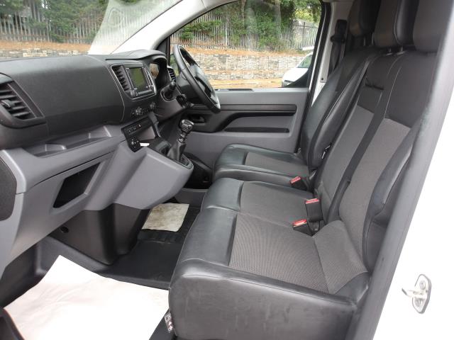2021 Peugeot Expert 1000 1.5 Bluehdi 100 Professional Van (NY21DUV) Image 14
