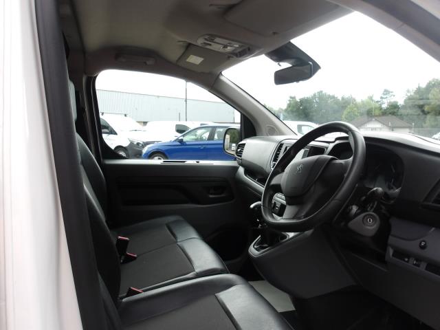 2021 Peugeot Expert 1000 1.5 Bluehdi 100 Professional Van (NY21DUV) Image 18