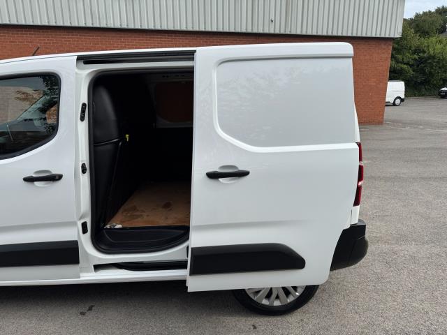 2021 Peugeot Partner 1000 1.5 Bluehdi 100 Professional Van (NY21DZH) Image 41