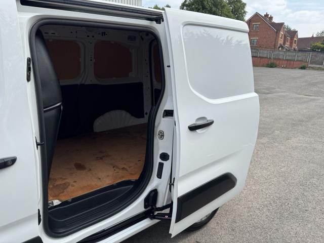 2021 Peugeot Partner 1000 1.5 Bluehdi 100 Professional Van (NY21DZH) Image 40