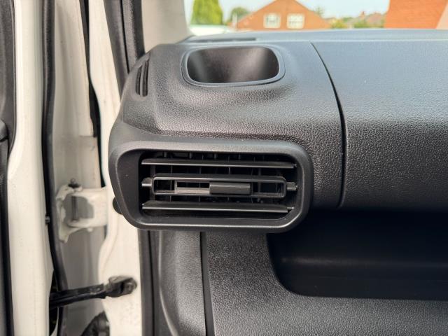 2021 Peugeot Partner 1000 1.5 Bluehdi 100 Professional Van (NY21DZH) Image 38