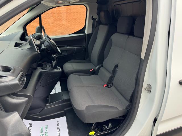 2021 Peugeot Partner 1000 1.5 Bluehdi 100 Professional Van (NY21DZH) Image 31