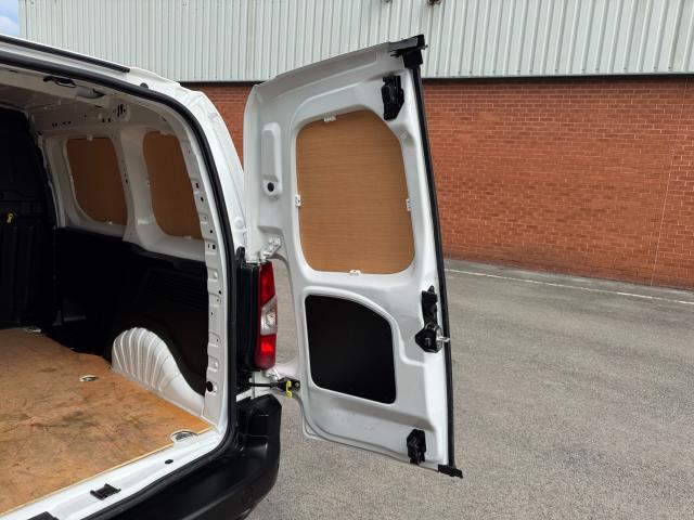 2021 Peugeot Partner 1000 1.5 Bluehdi 100 Professional Van (NY21DZH) Image 50