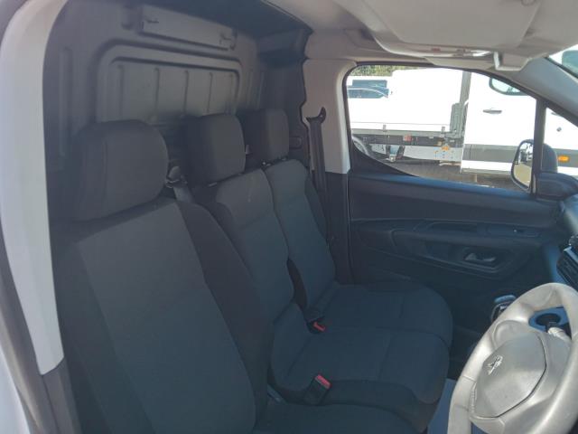 2021 Peugeot Partner 1000 1.5 Bluehdi 100 Professional Van (NY21DZP) Image 27