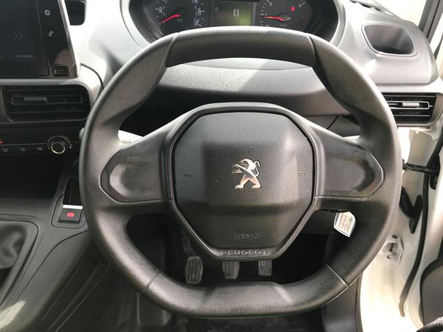 2021 Peugeot Partner L1 1000 1.5BLUE HDI 100PS PROFESSIONAL EURO 6 (NY21EHN) Image 17
