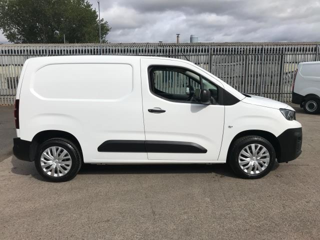 2021 Peugeot Partner L1 1000 1.5BLUE HDI 100PS PROFESSIONAL EURO 6 (NY21EHN) Image 6