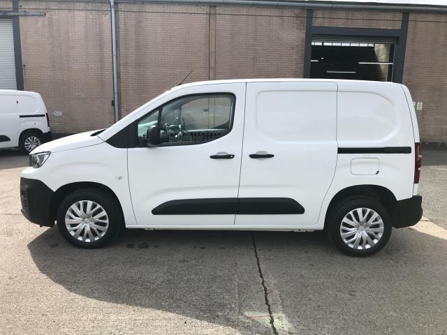 2021 Peugeot Partner L1 1000 1.5BLUE HDI 100PS PROFESSIONAL EURO 6 (NY21EHN) Image 9