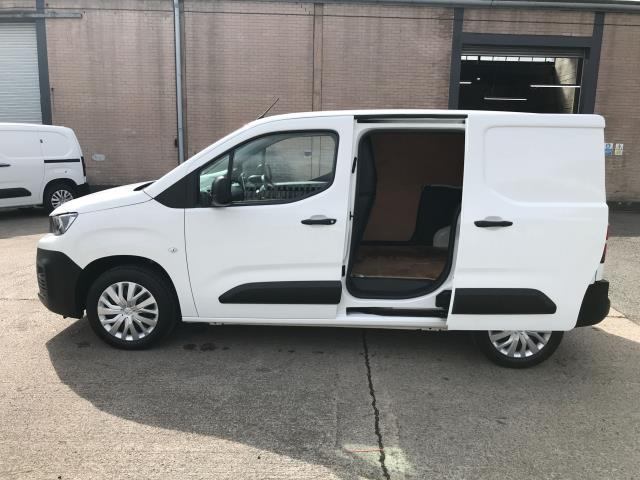 2021 Peugeot Partner L1 1000 1.5BLUE HDI 100PS PROFESSIONAL EURO 6 (NY21EHN) Image 10