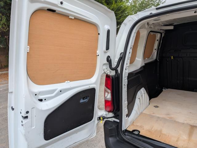 2021 Peugeot Partner 1000 1.5 Bluehdi 100 Professional Van Euro 6 (NY21EUF) Image 12