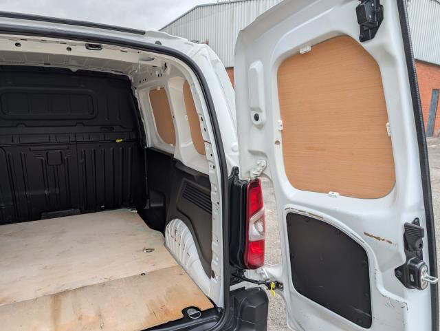 2021 Peugeot Partner 1000 1.5 Bluehdi 100 Professional Van Euro 6 (NY21EUF) Image 13