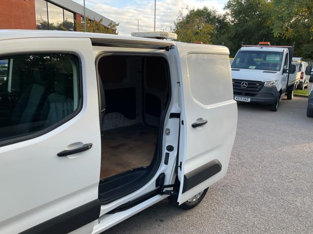 2021 Peugeot Partner 1000 1.5 Bluehdi 100 Professional Van (NY21EUK) Image 8