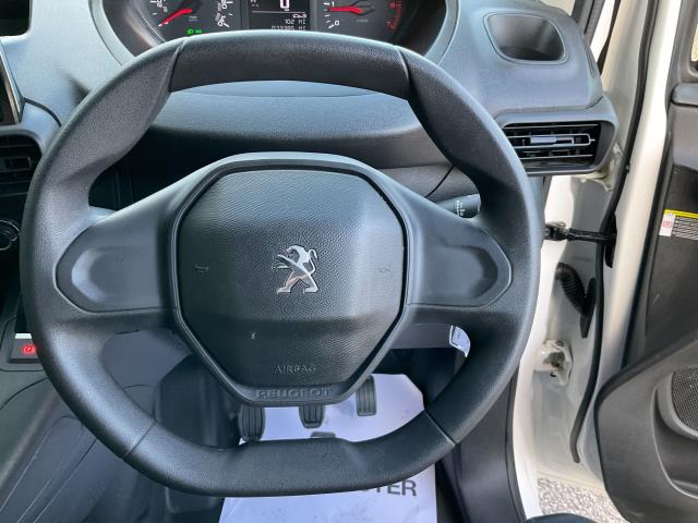 2021 Peugeot Partner 1000 1.5 Bluehdi 100 Professional Van (NY21EUK) Image 17