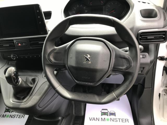 2021 Peugeot Partner 1000 1.5 Bluehdi 100 Professional Van (NY21EUO) Image 17