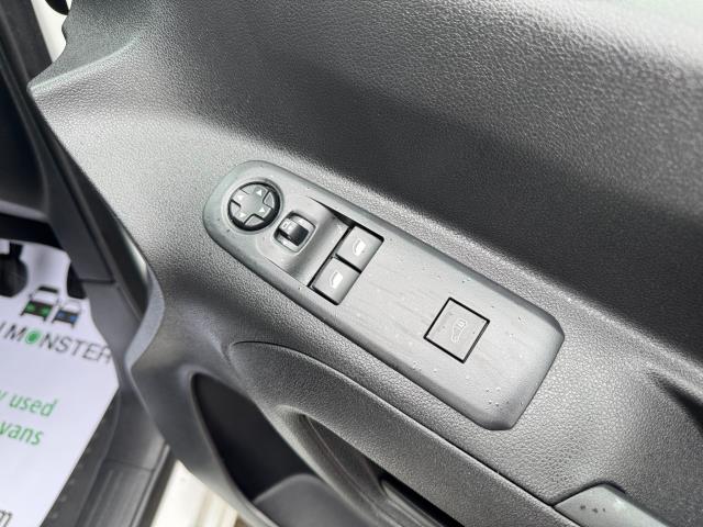 2021 Peugeot Partner 1000 1.5 Bluehdi 100 Professional Van EURO 6 (NY21EUR) Image 19