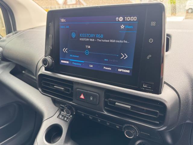 2021 Peugeot Partner 1000 1.5 Bluehdi 100 Professional Van EURO 6 (NY21EUR) Image 23