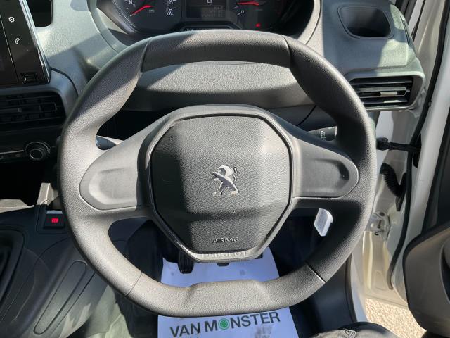 2021 Peugeot Partner 1000 1.5 Bluehdi 100 Professional Van (NY21EXF) Image 17