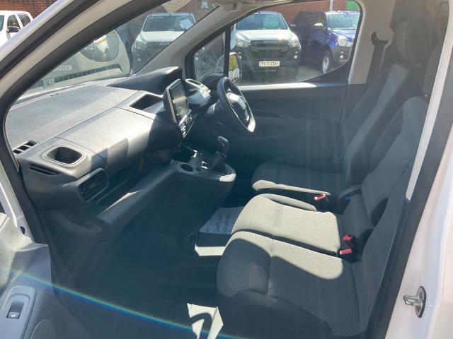 2021 Peugeot Partner 1000 1.5 Bluehdi 100 Professional Van (NY21EXF) Image 7