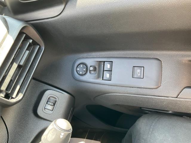 2021 Peugeot Partner 1000 1.5 Bluehdi 100 Professional Van (NY21EXF) Image 30