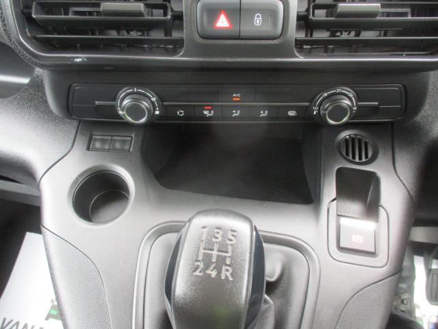 2021 Peugeot Partner 1000 1.5 Bluehdi 100 Professional Van (NY21EXV) Image 22