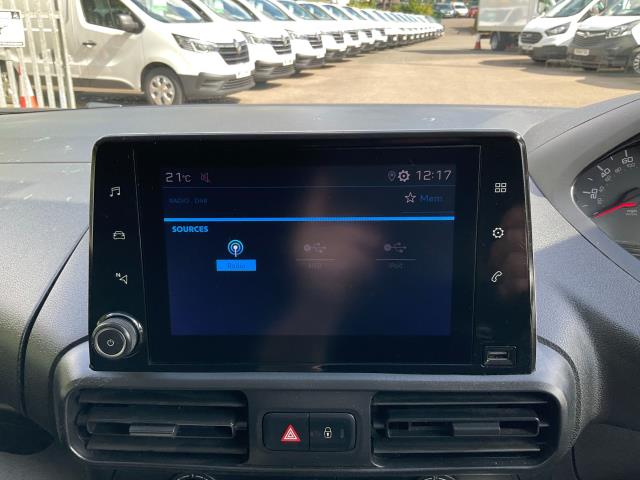 2021 Peugeot Partner 1000 1.5 Bluehdi 100 Professional Van (NY21EXX) Image 20
