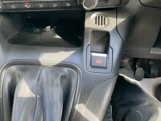 2021 Peugeot Partner 1000 1.5 Bluehdi 100 Professional Van (NY21EXX) Image 25