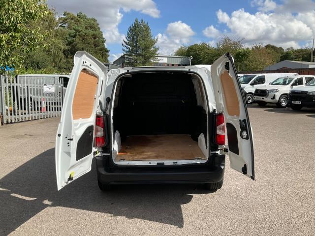 2021 Peugeot Partner 1000 1.5 Bluehdi 100 Professional Van (NY21EXX) Image 12