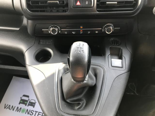 2021 Peugeot Partner 1000 1.5 Bluehdi 100 Professional Van (NY21EYB) Image 22