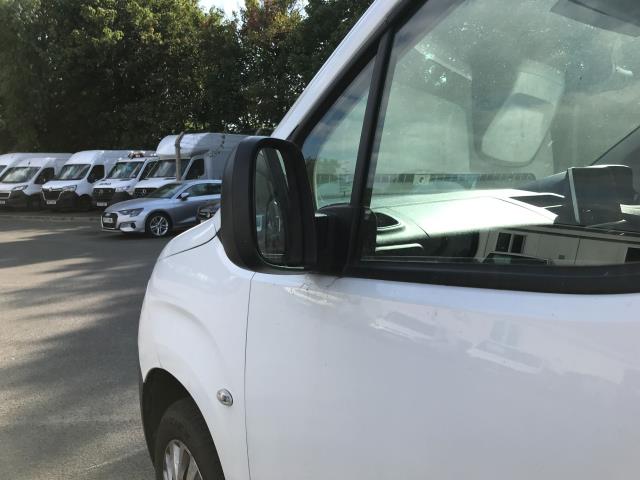 2021 Peugeot Partner 1000 1.5 Bluehdi 100 Professional Van (NY21EYB) Image 16